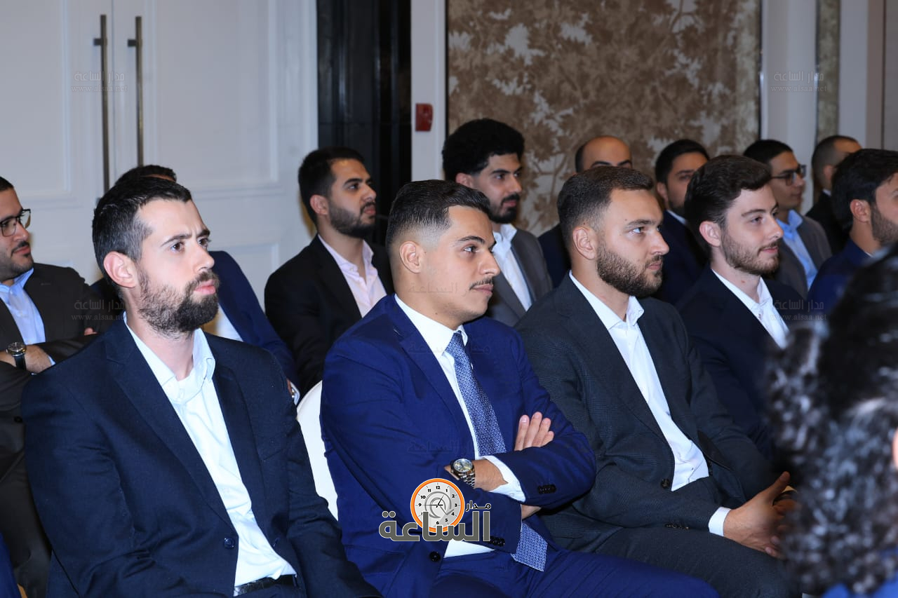 Madar Al-Saa Images 0.01727748179608035