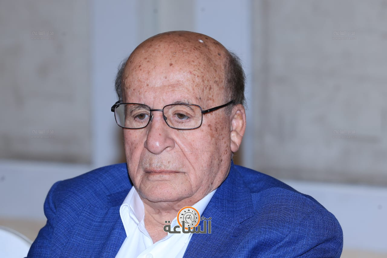 Madar Al-Saa Images 0.44085227048791076