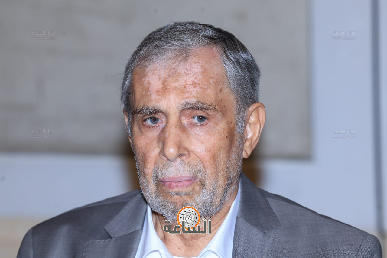 Madar Al-Saa Images 0.422086722649318