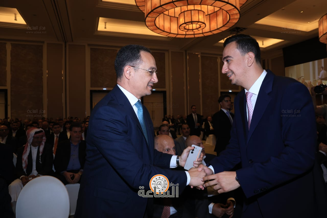 Madar Al-Saa Images 0.40110381801419126