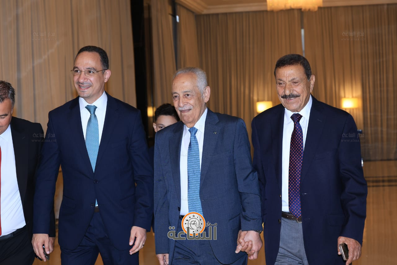 Madar Al-Saa Images 0.33061632870371216