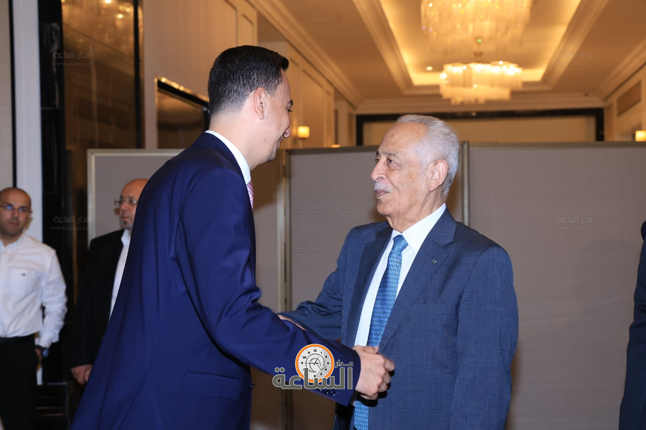 Madar Al-Saa Images 0.25593104257636046