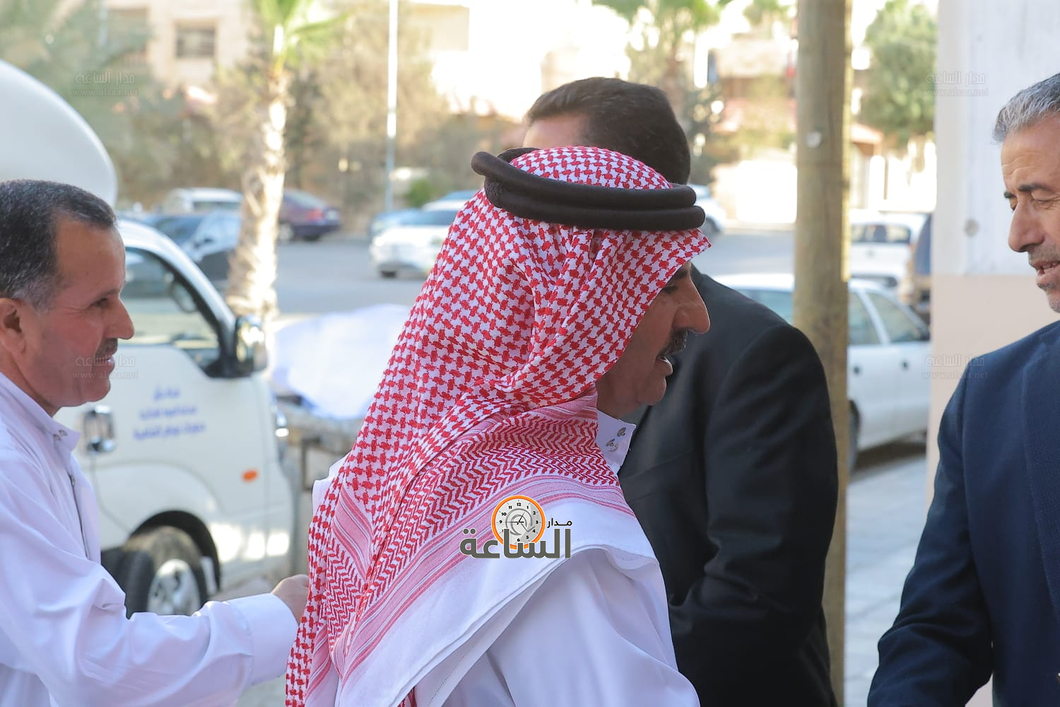 Madar Al-Saa Images 0.9646216931969421