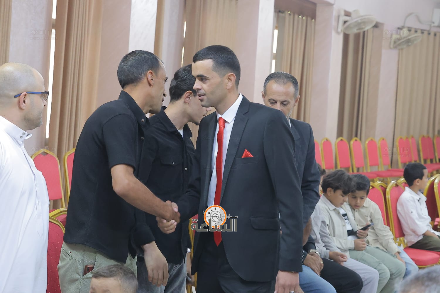 Madar Al-Saa Images 0.5215269782716817