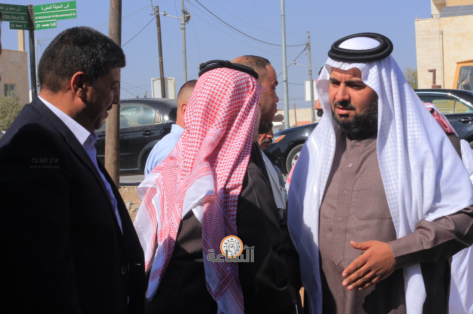 Madar Al-Saa Images 0.7464016705500287