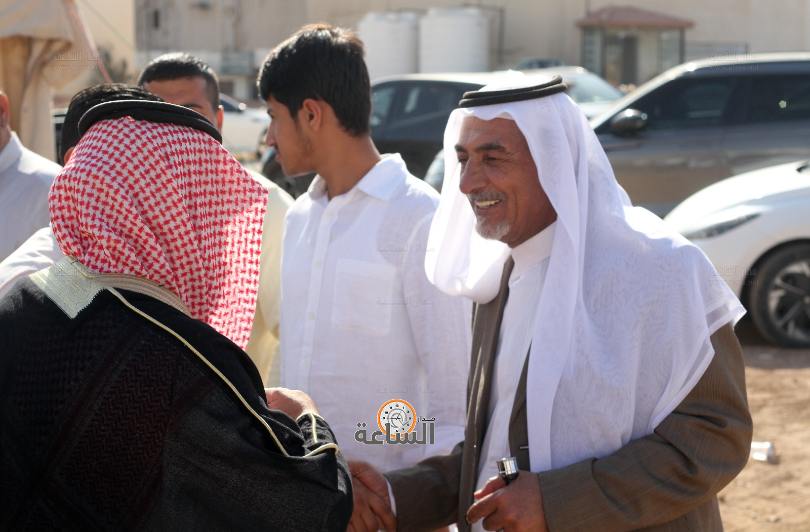 Madar Al-Saa Images 0.21764107347819472