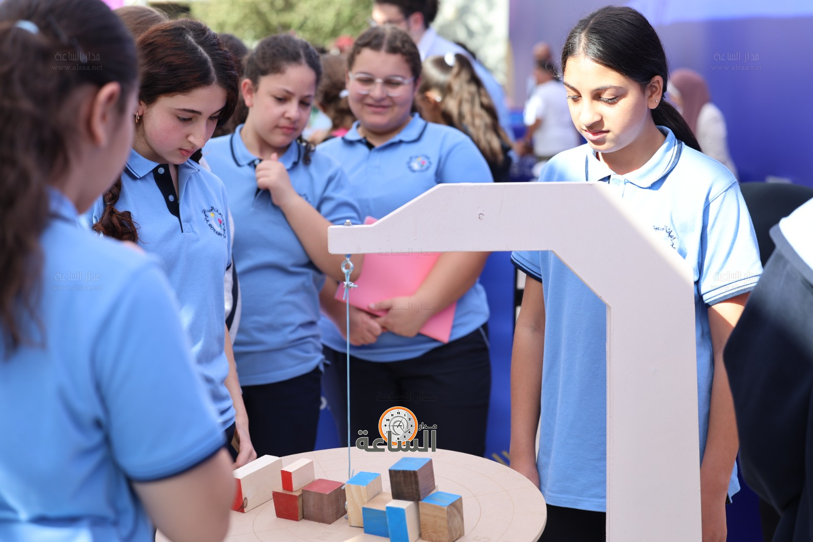 Madar Al-Saa Images 0.3208401855996863