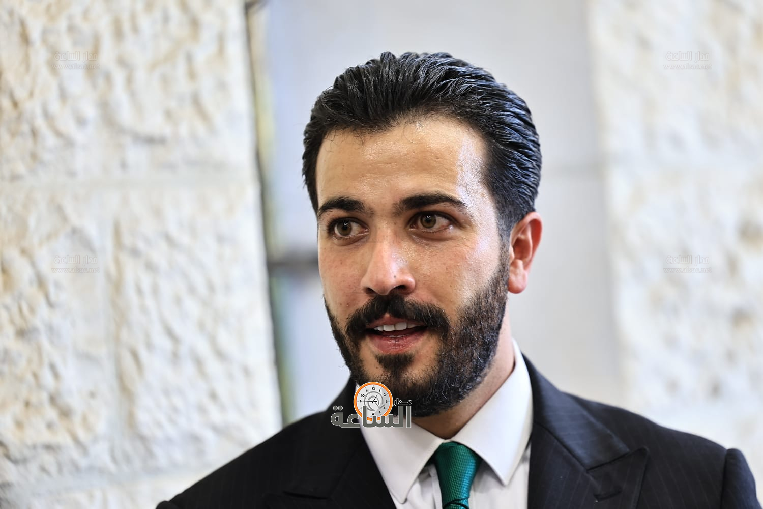 Madar Al-Saa Images 0.5474339357803186