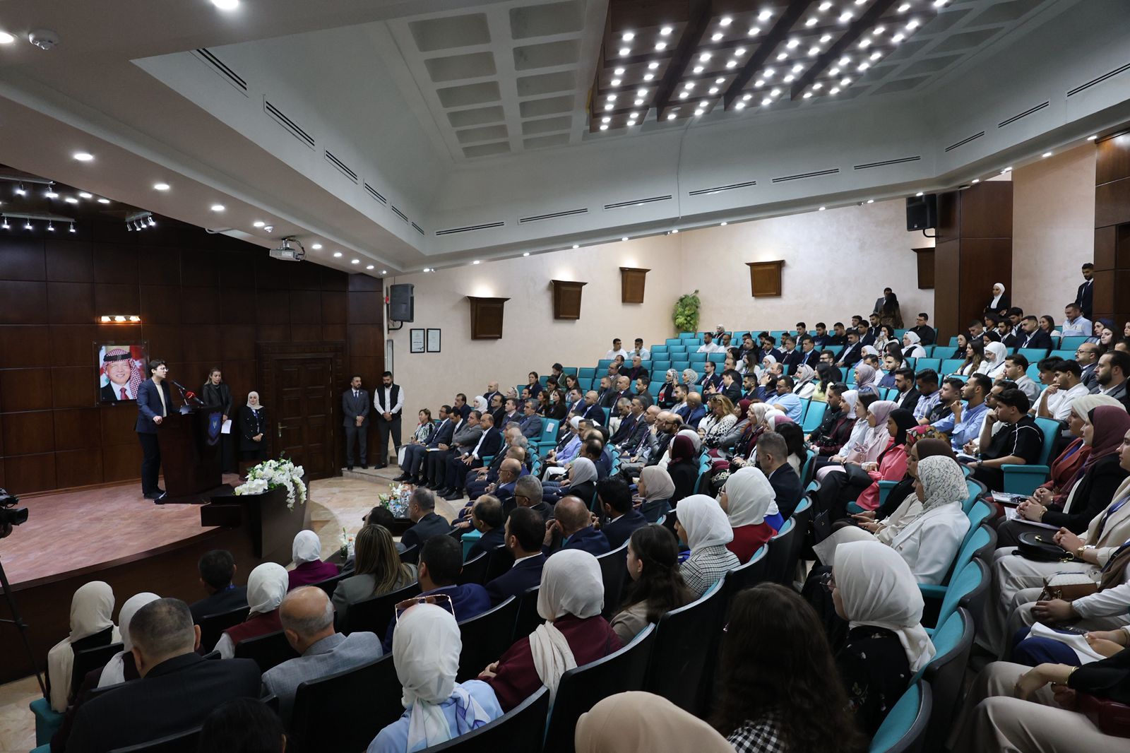 Madar Al-Saa Images 0.17998849975453968