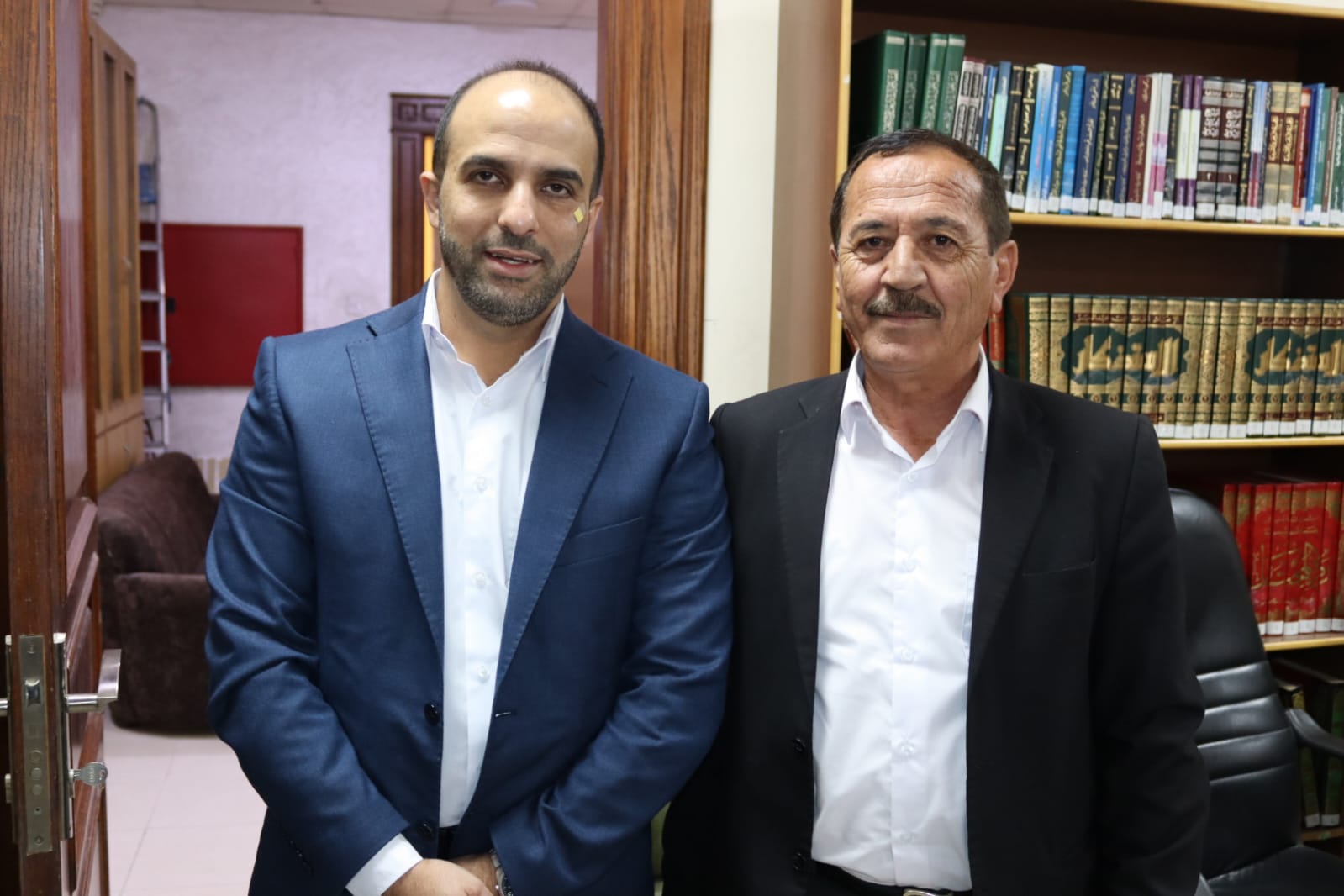 Madar Al-Saa Images 0.759553145582417