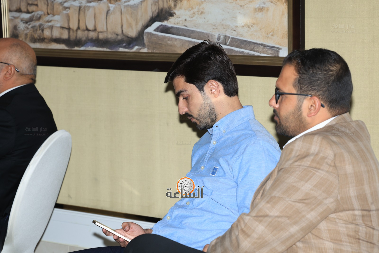 Madar Al-Saa Images 0.5708283917500643