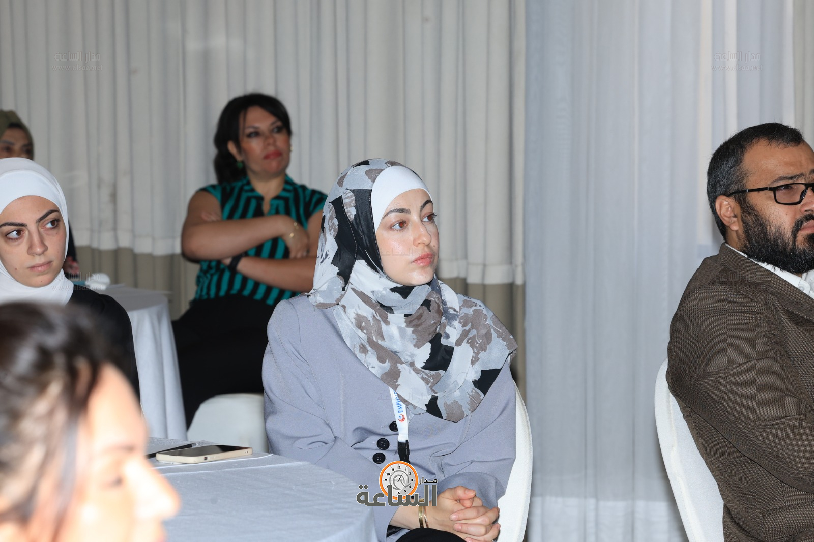 Madar Al-Saa Images 0.385891609015683