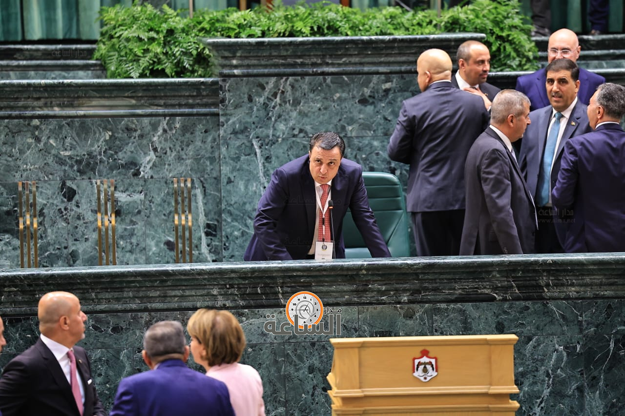 Madar Al-Saa Images 0.6686918581762255