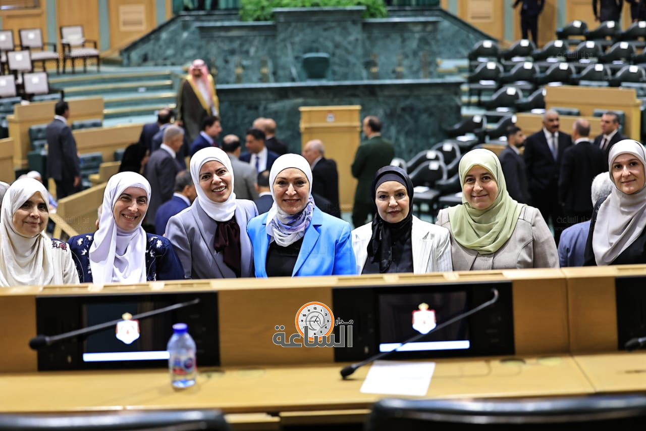 Madar Al-Saa Images 0.7656492361203274