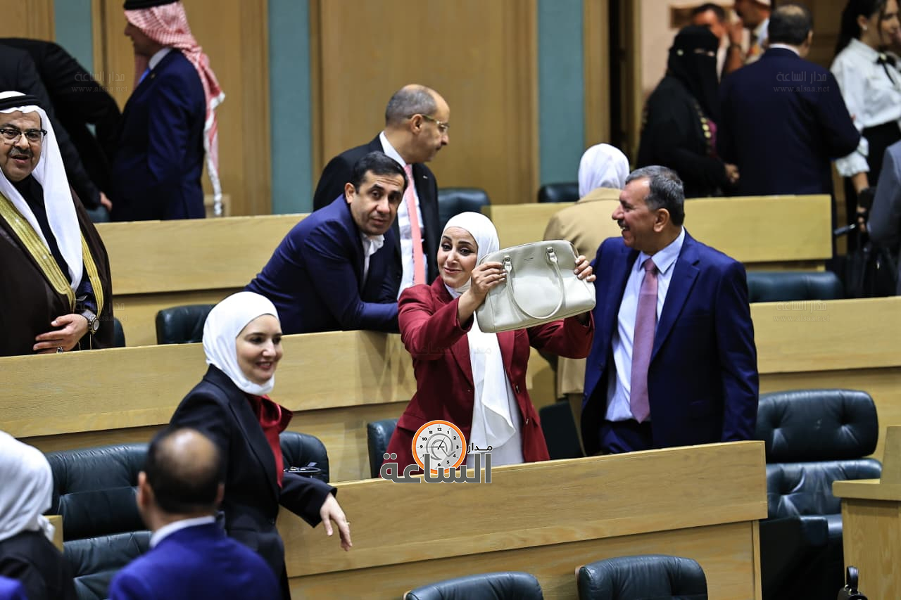 Madar Al-Saa Images 0.1905344969667374