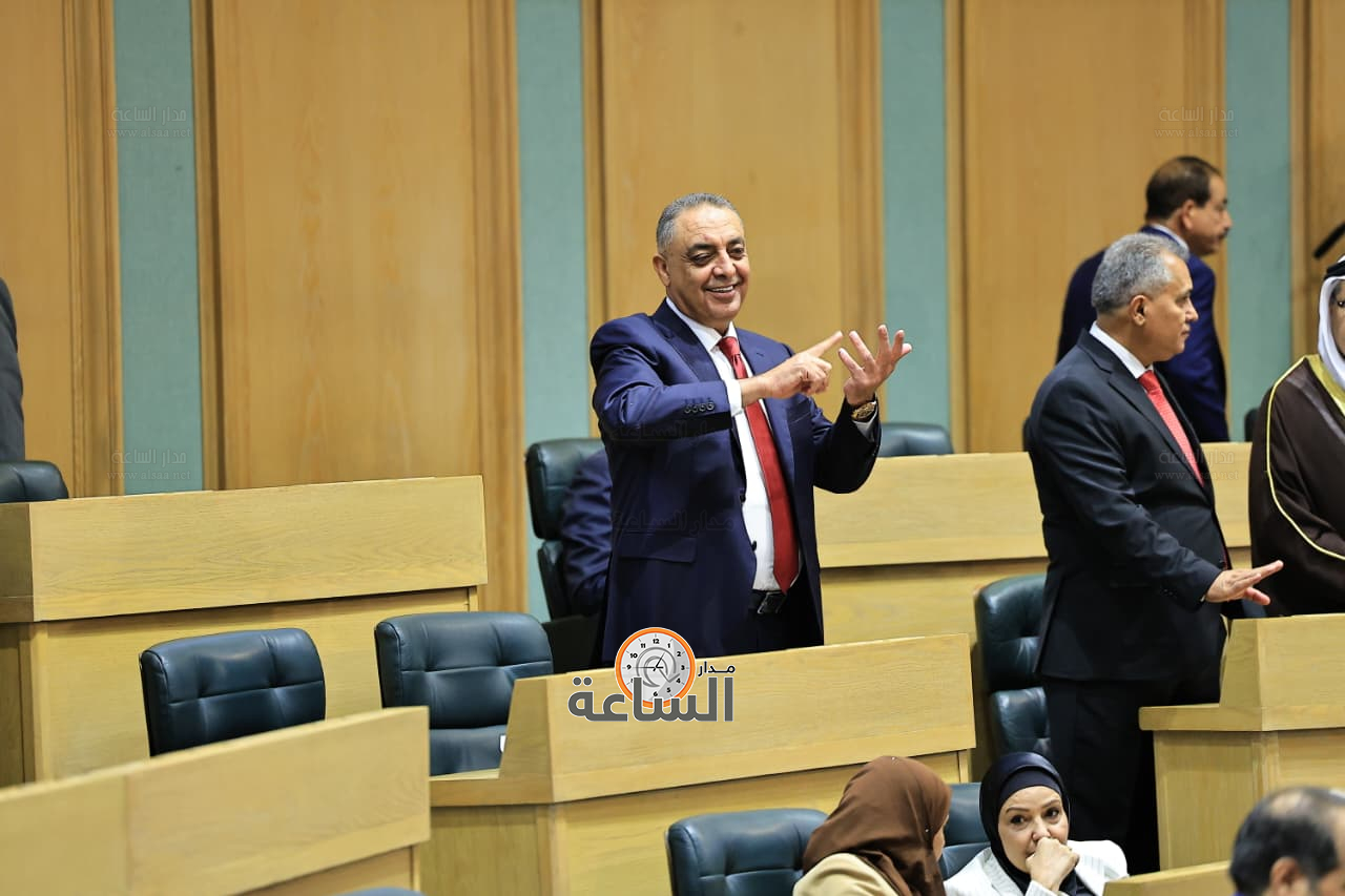 Madar Al-Saa Images 0.31840551297391895