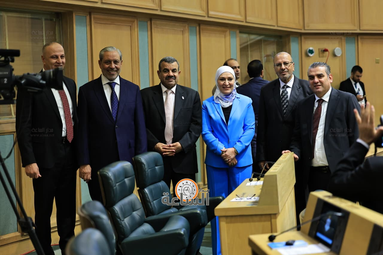 Madar Al-Saa Images 0.026458444226624023