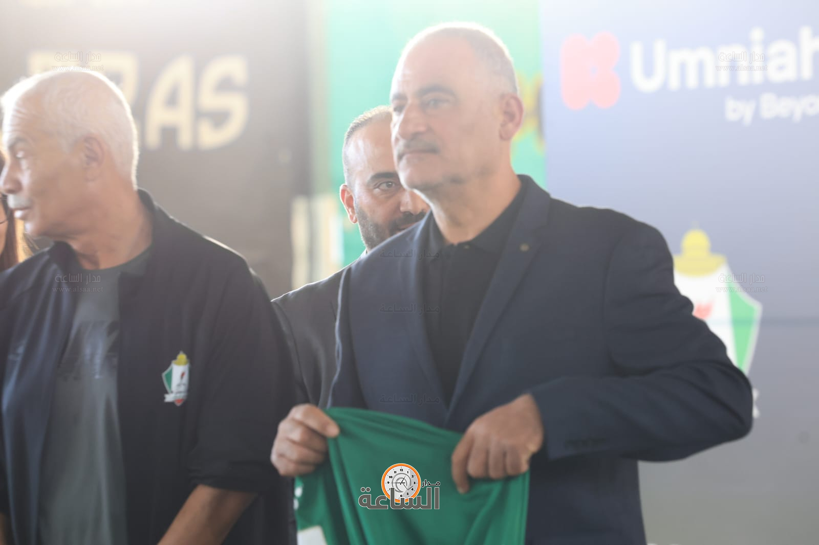 Madar Al-Saa Images 0.9675063763905534