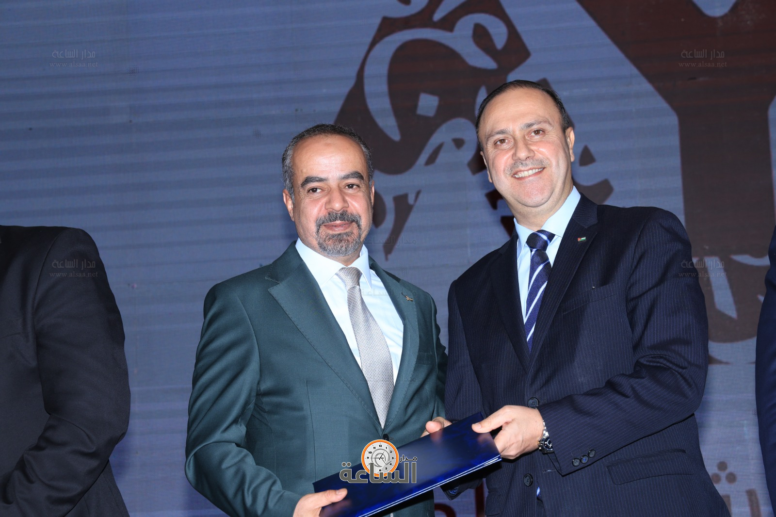 Madar Al-Saa Images 0.39019934956365476