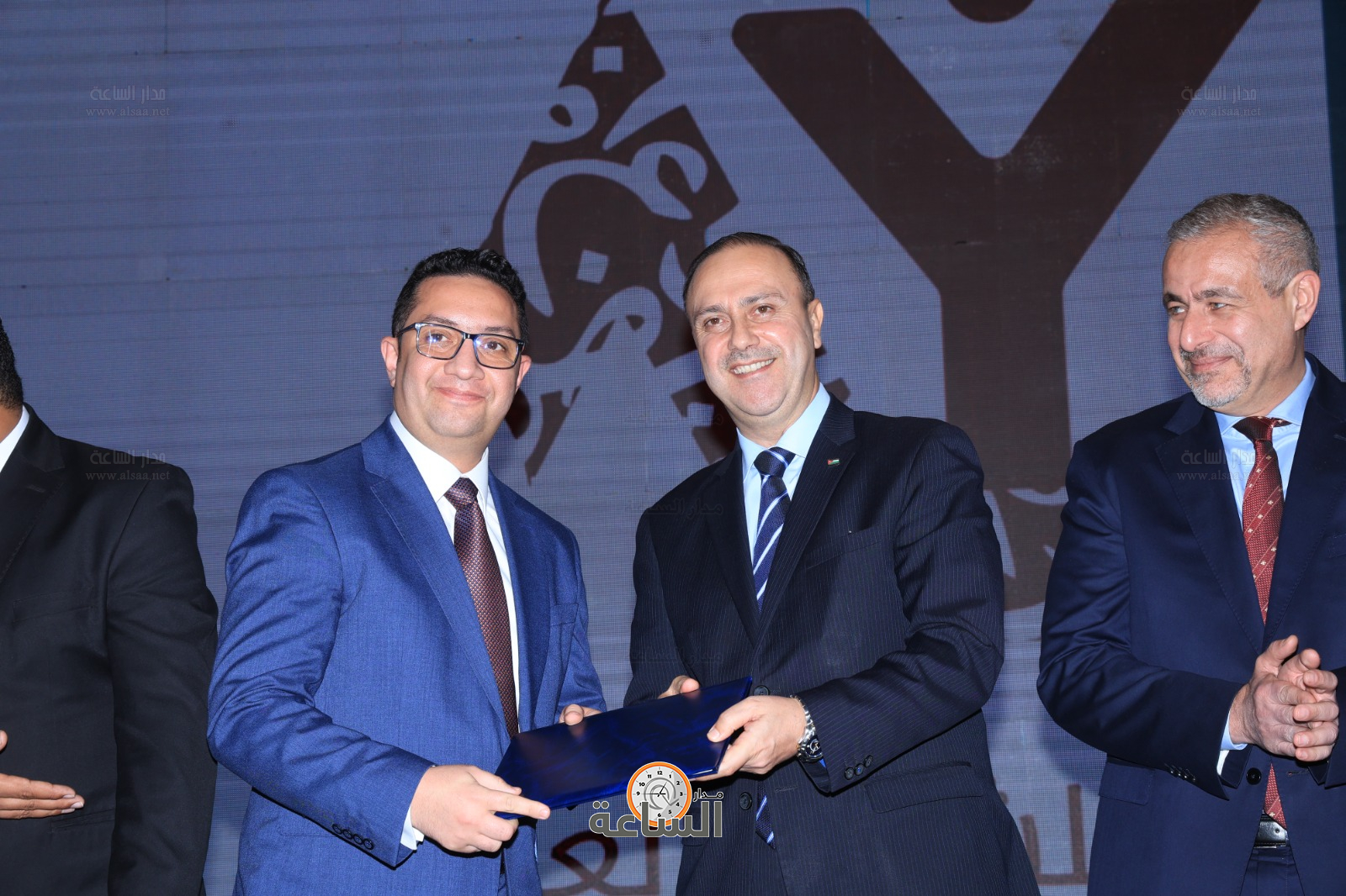 Madar Al-Saa Images 0.5449002071325233