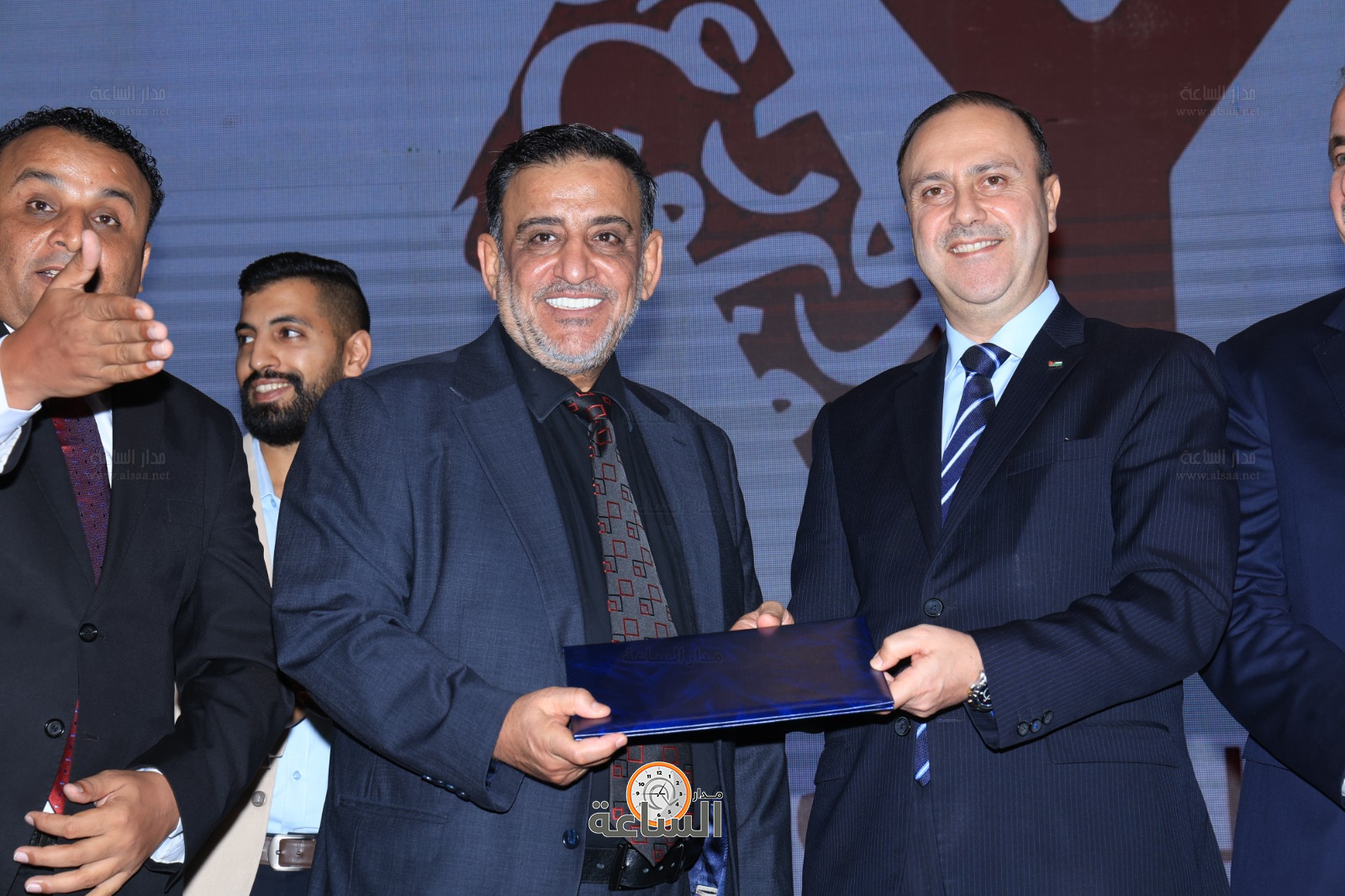 Madar Al-Saa Images 0.692418681124964