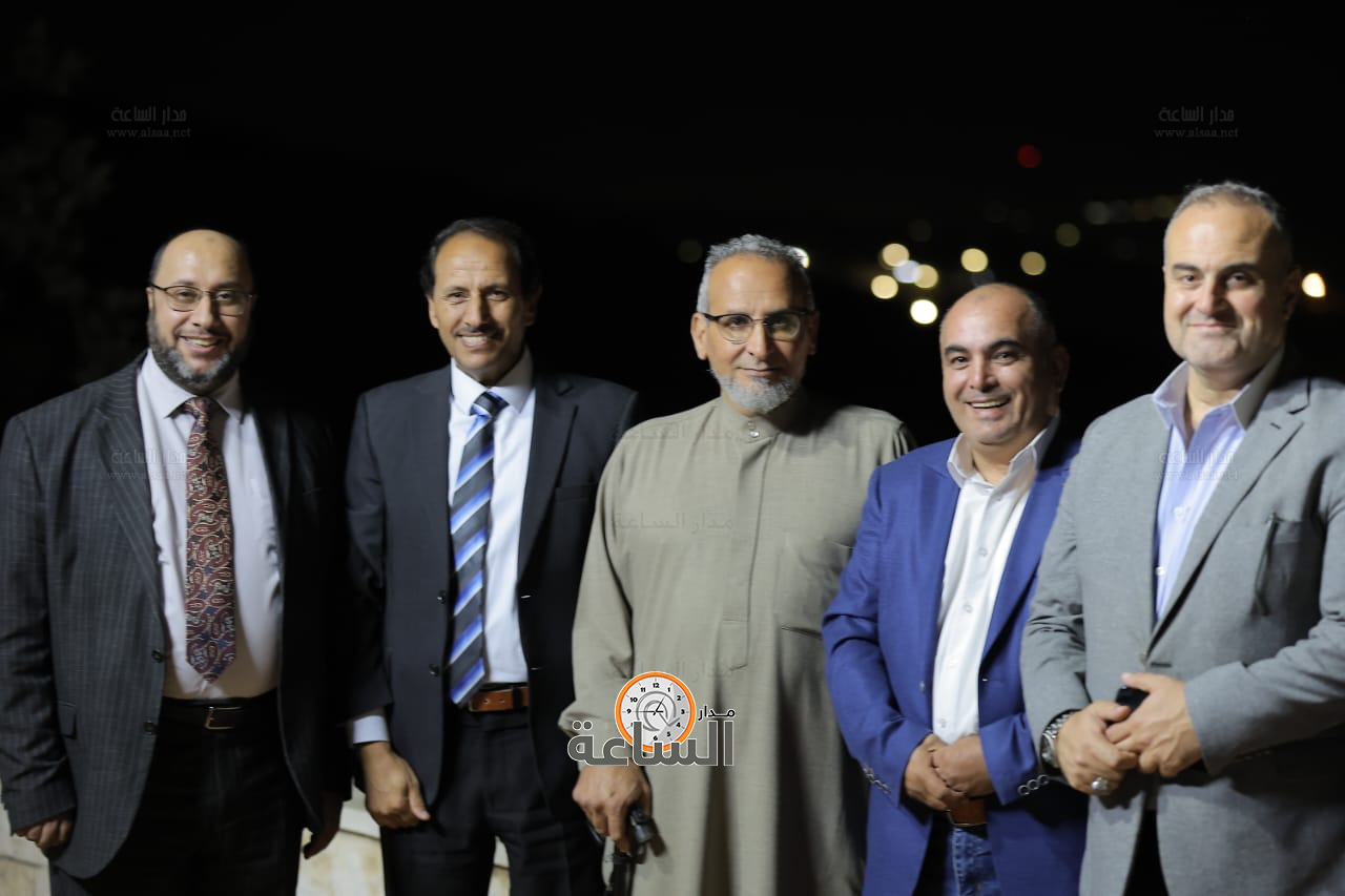 Madar Al-Saa Images 0.3073111891799851