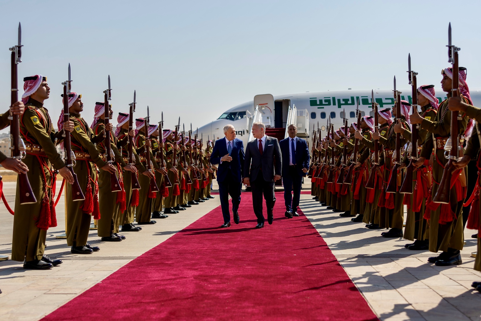 Madar Al-Saa Images 0.4754491343082633