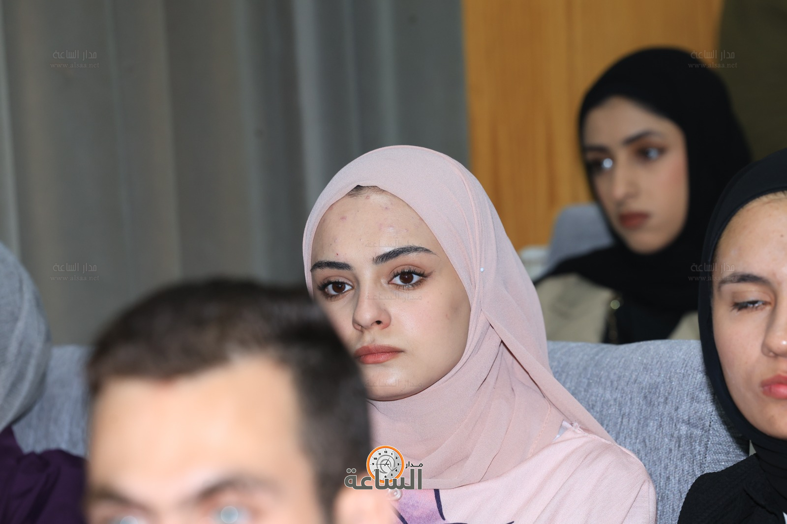 Madar Al-Saa Images 0.6991122909387061