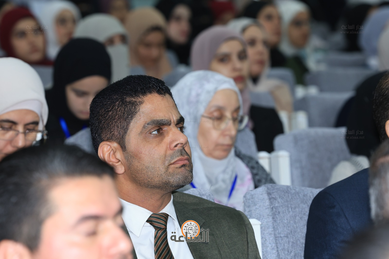 Madar Al-Saa Images 0.43440329243665987