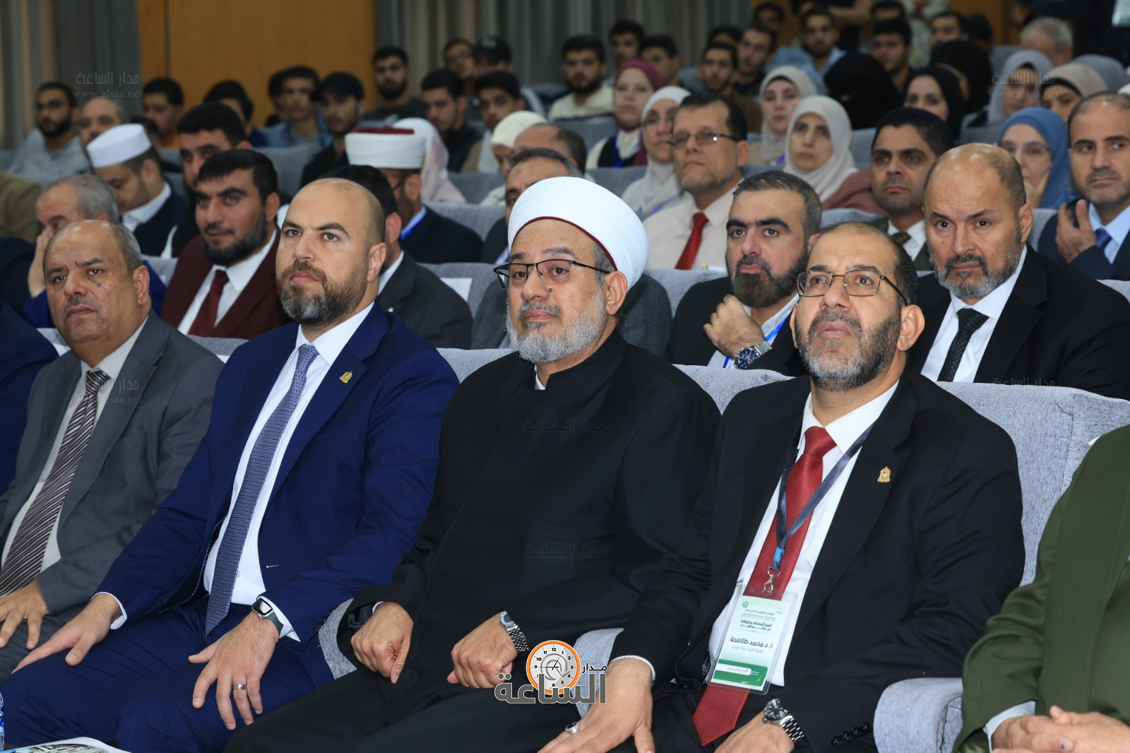 Madar Al-Saa Images 0.9415371606070189