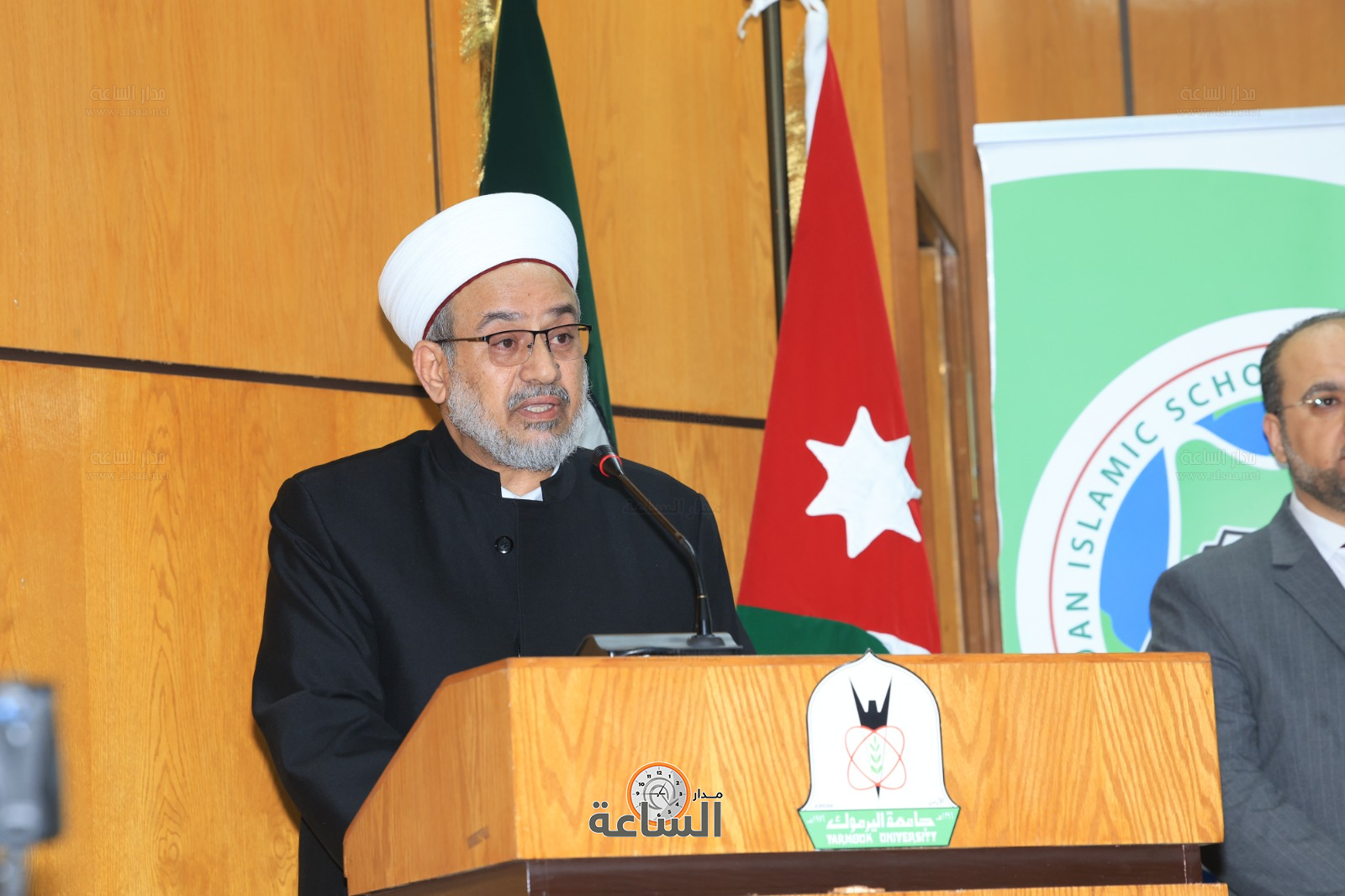 Madar Al-Saa Images 0.12209776563836372