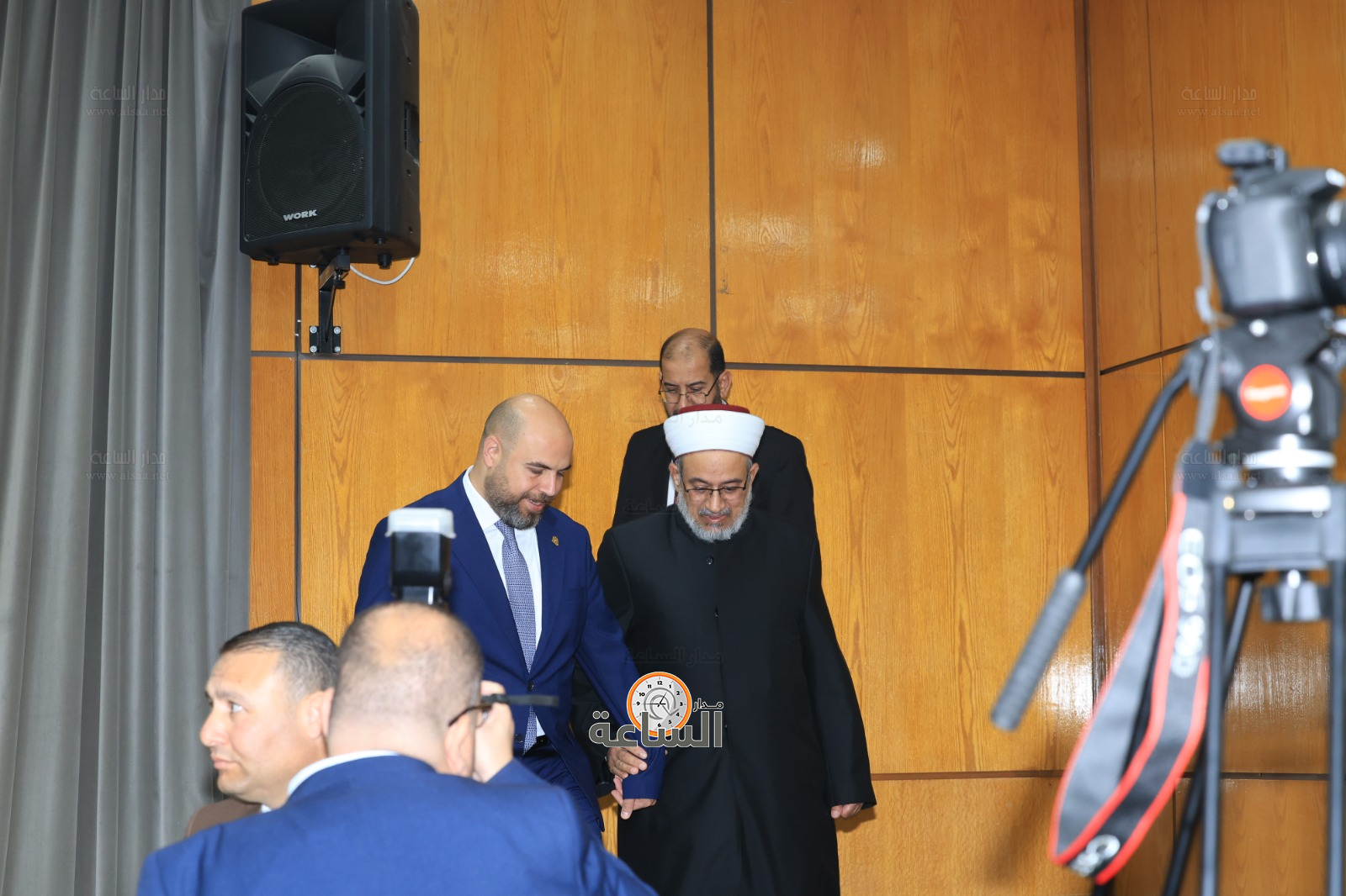 Madar Al-Saa Images 0.6455875583652274