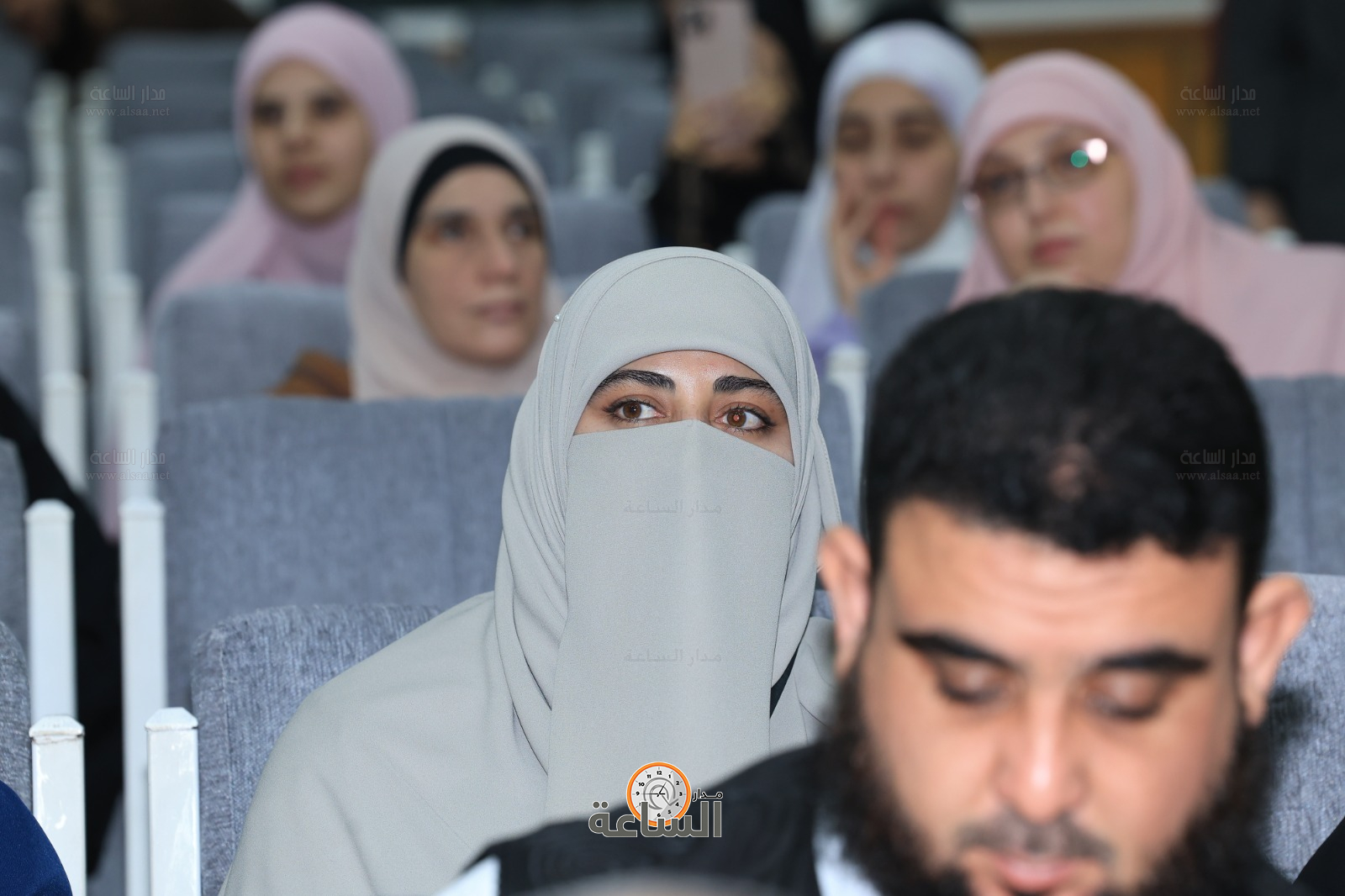 Madar Al-Saa Images 0.49298037273656736