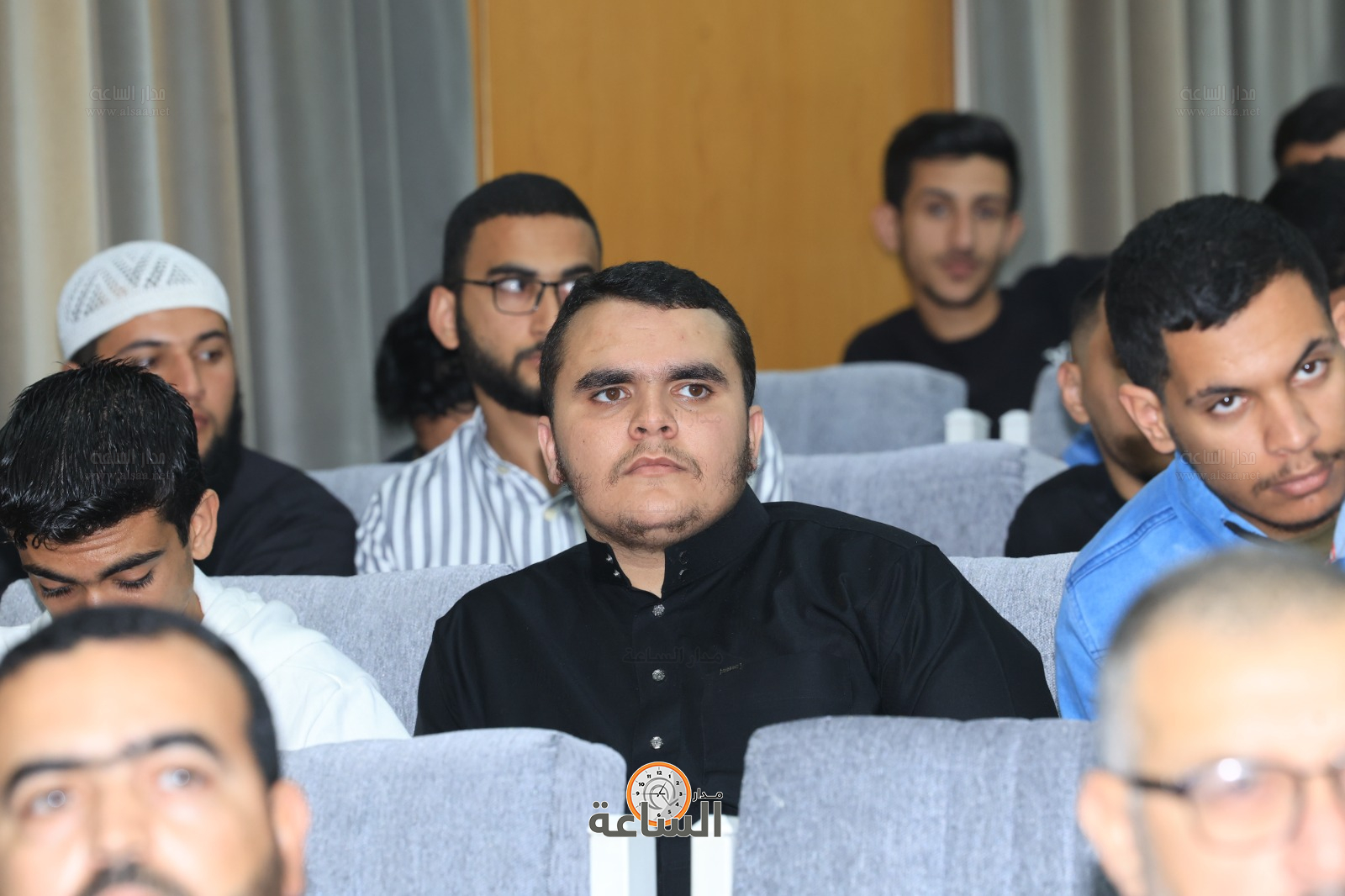 Madar Al-Saa Images 0.9156728575015876