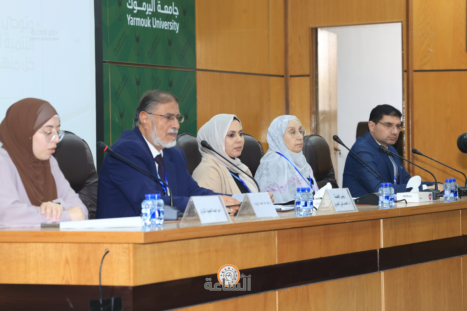 Madar Al-Saa Images 0.06541657645542964