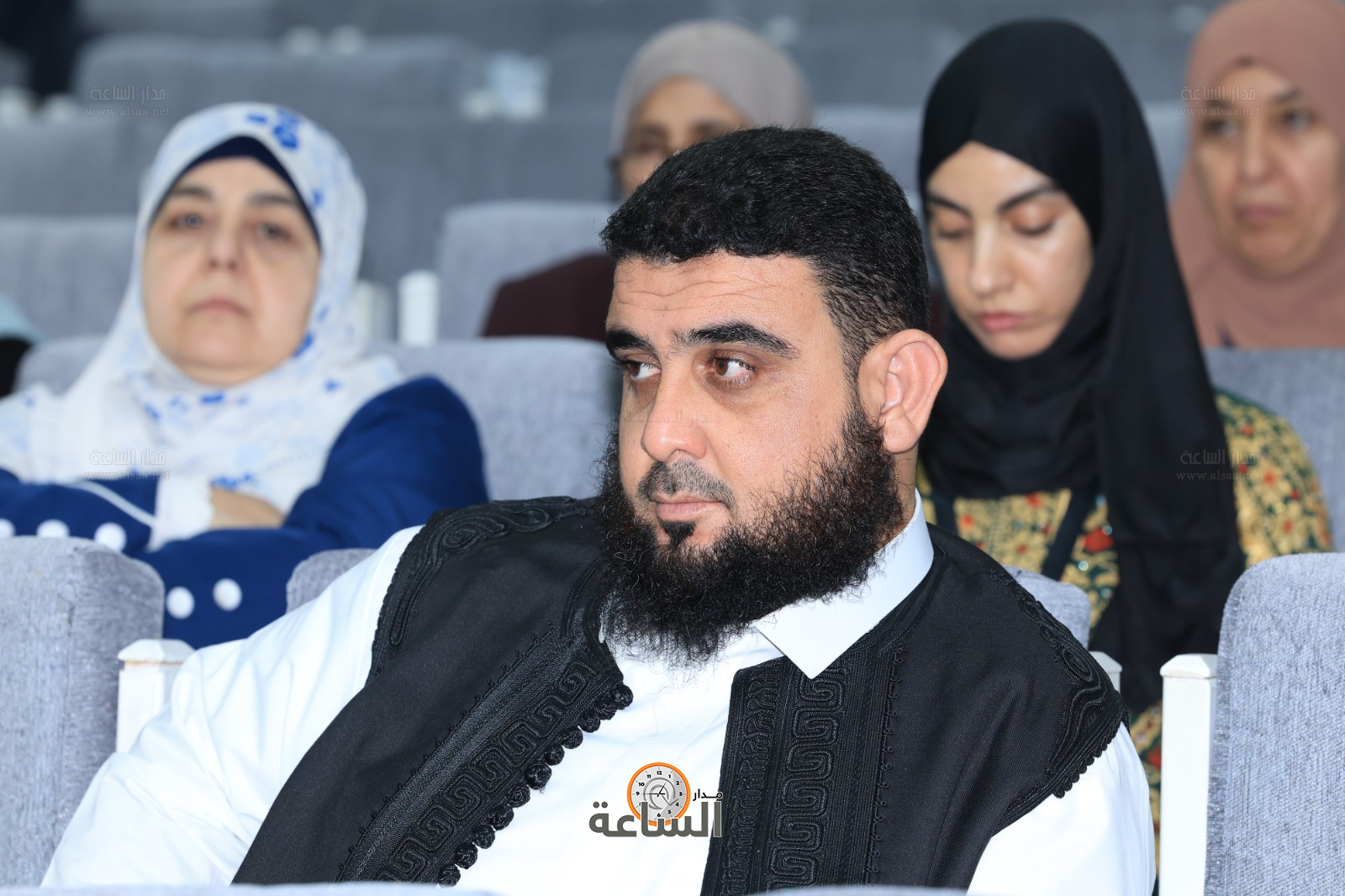 Madar Al-Saa Images 0.18797920238049193