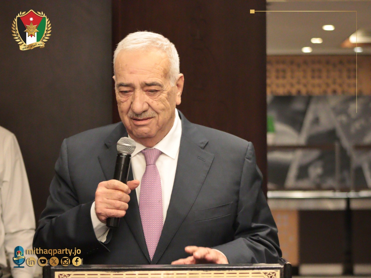 Madar Al-Saa Images 0.8992442186320511