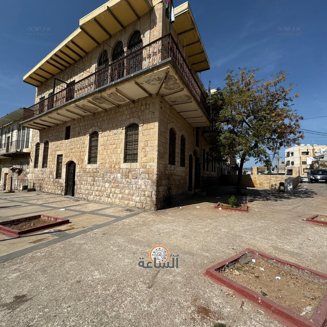 Madar Al-Saa Images 0.7903484687144944