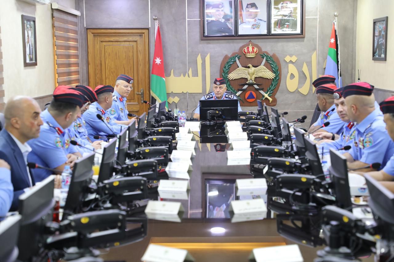 Madar Al-Saa Images 0.9320698612176223