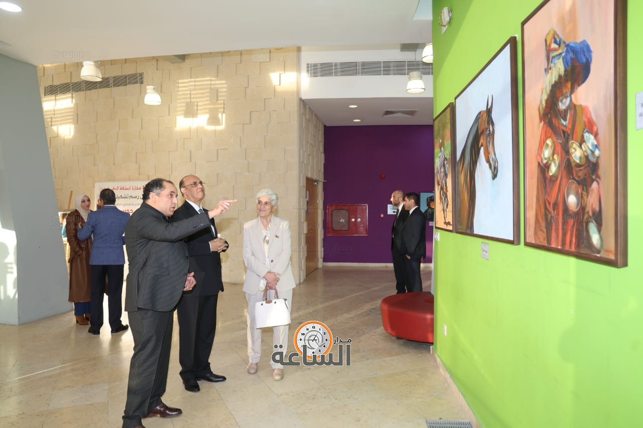 Madar Al-Saa Images 0.23526526028898187