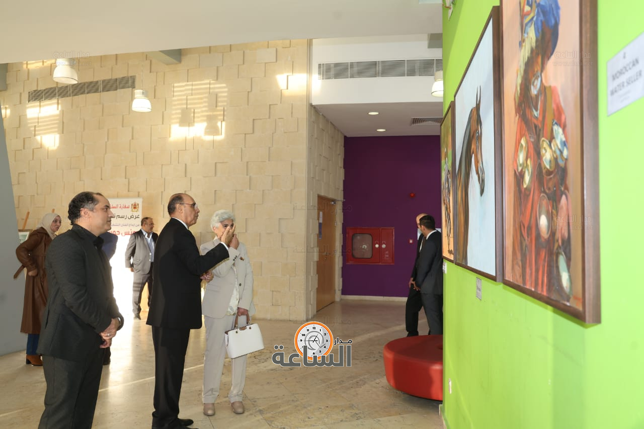 Madar Al-Saa Images 0.9265778553965173