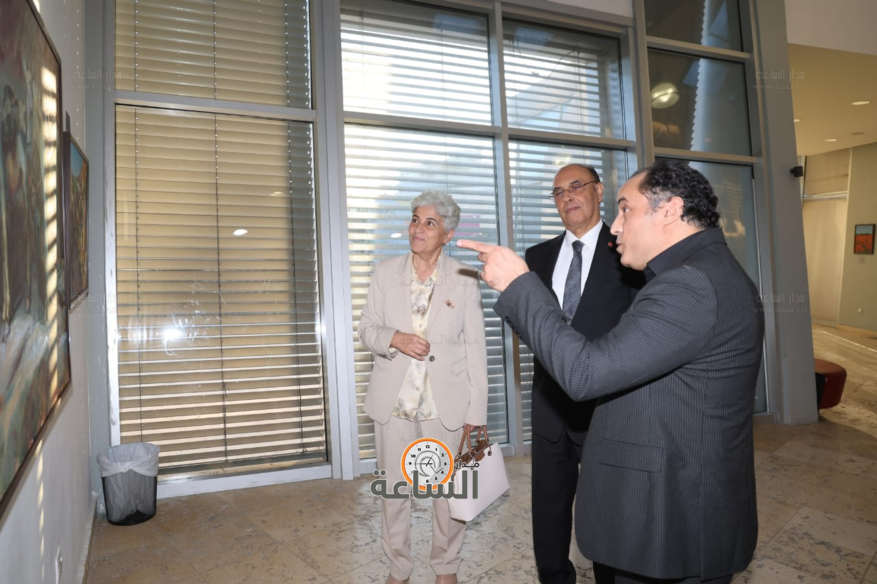 Madar Al-Saa Images 0.5469855682443778