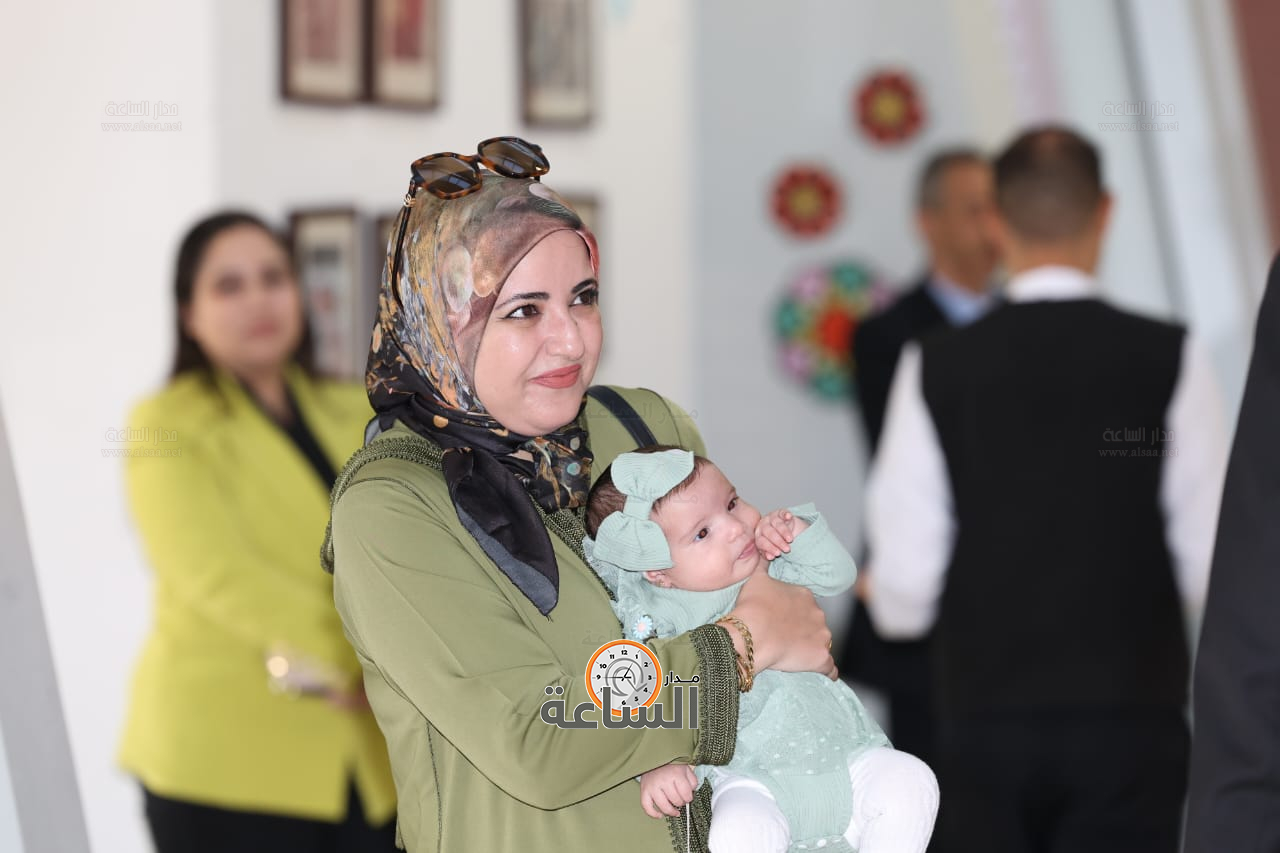 Madar Al-Saa Images 0.7861335210216931