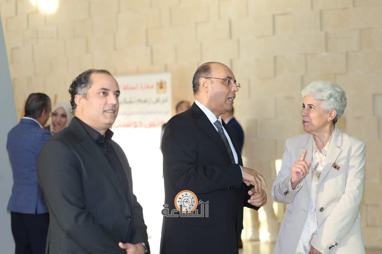 Madar Al-Saa Images 0.4341552394745415