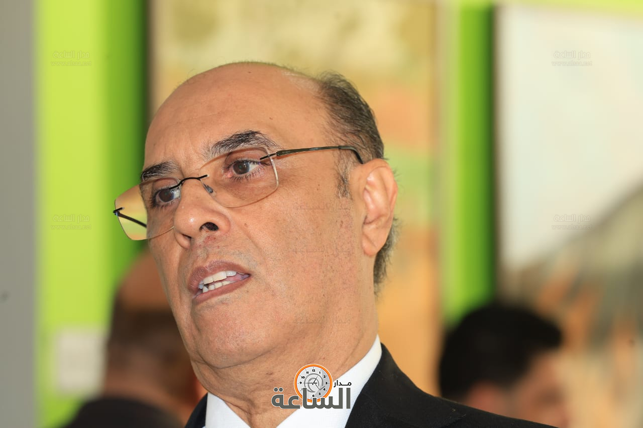 Madar Al-Saa Images 0.572514644330584