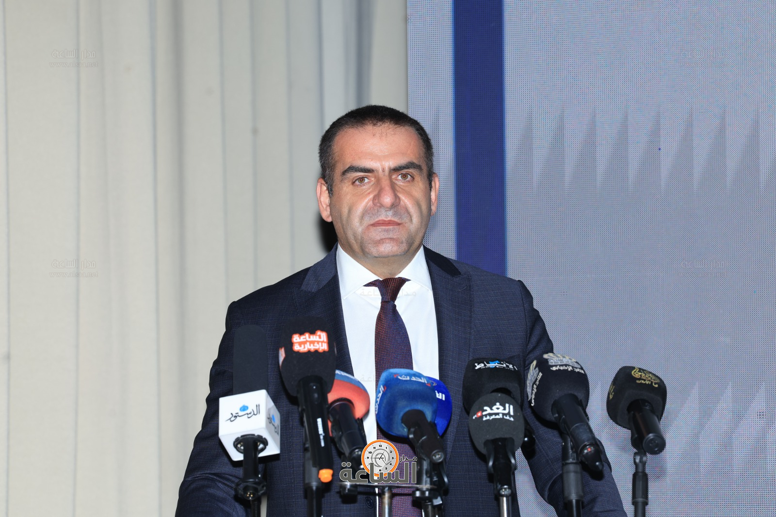 Madar Al-Saa Images 0.894146211472506