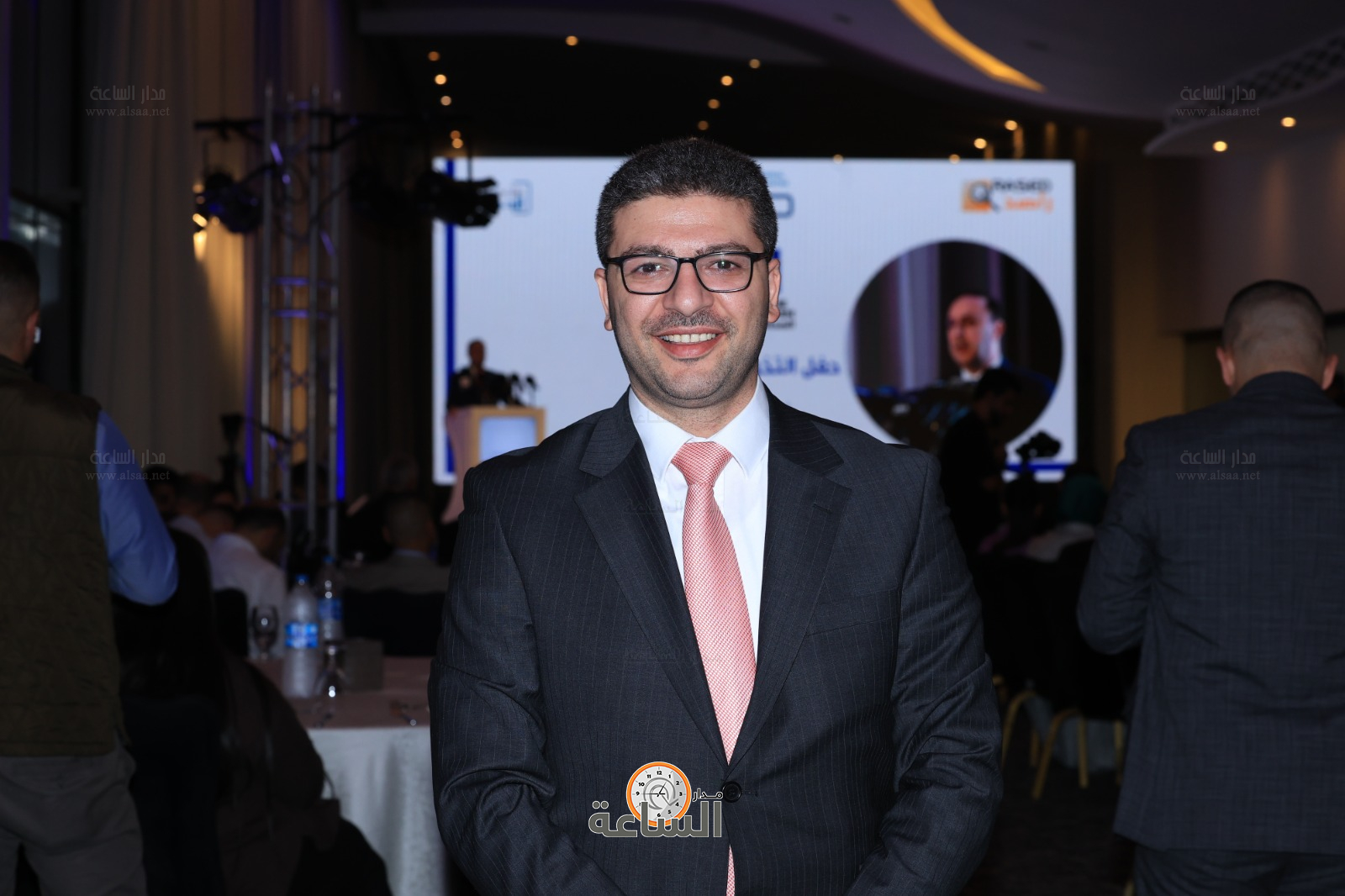 Madar Al-Saa Images 0.7660854462115612