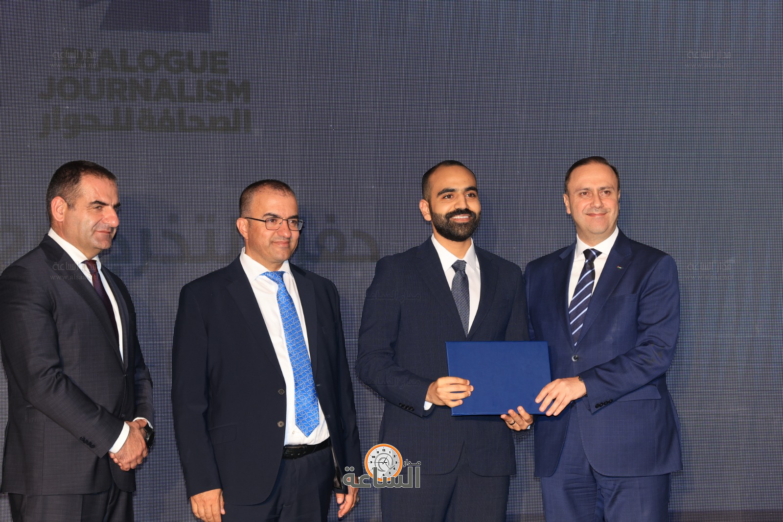 Madar Al-Saa Images 0.5726112426101653