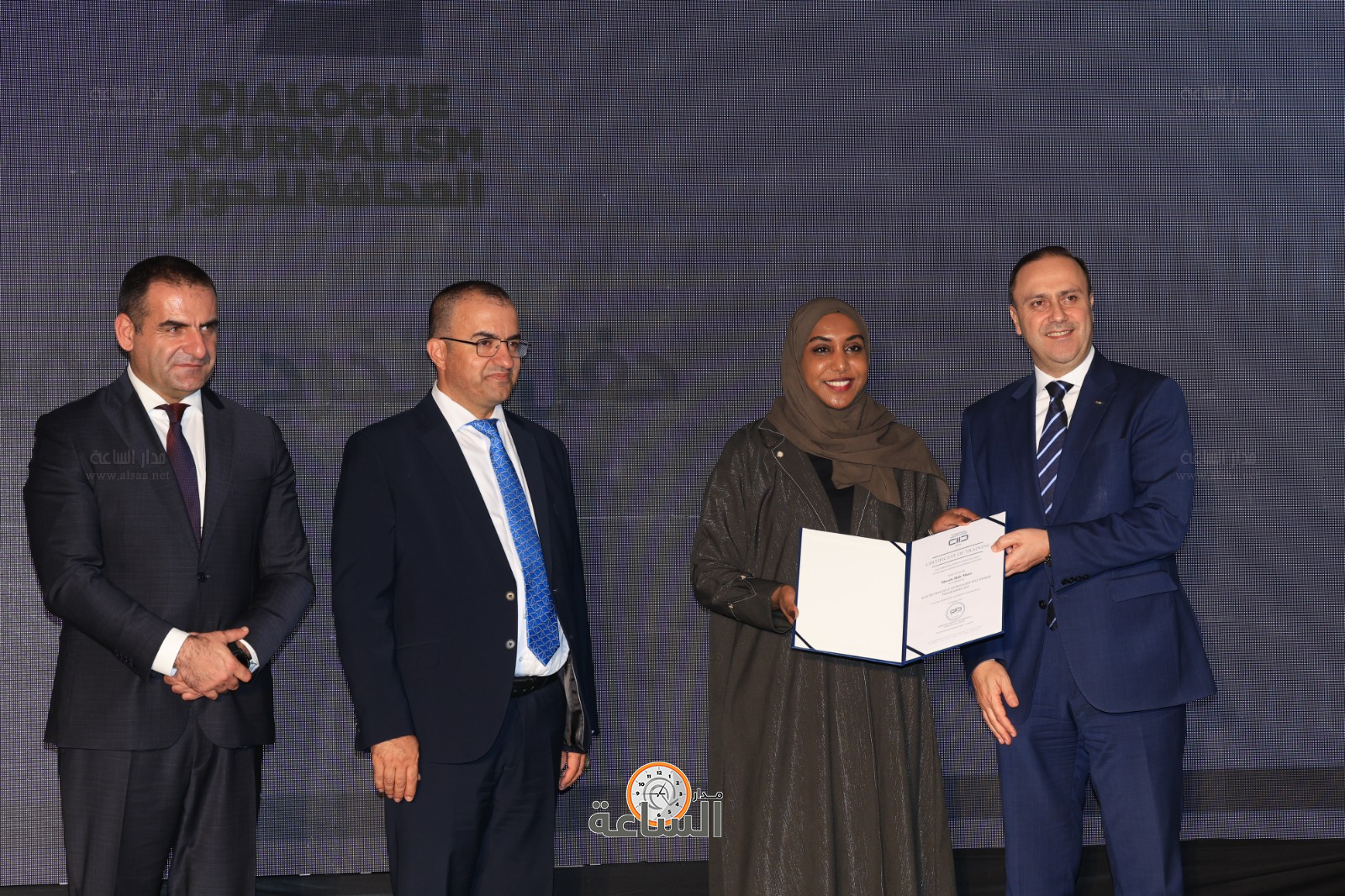 Madar Al-Saa Images 0.8622142142975384