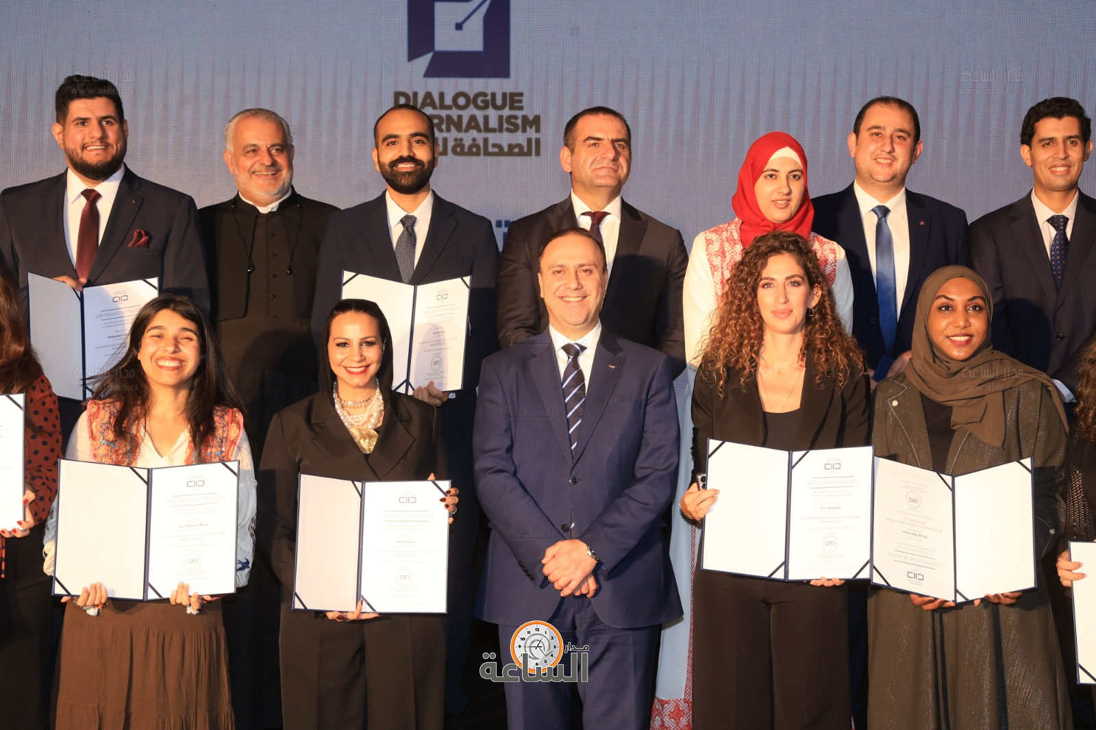 Madar Al-Saa Images 0.2229662635283901